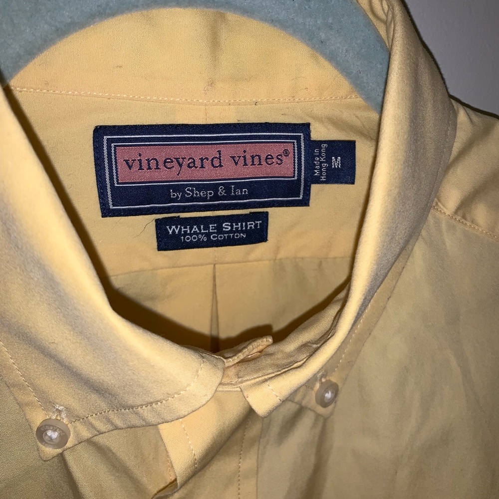 Nice vineyard vines button up shirt!
